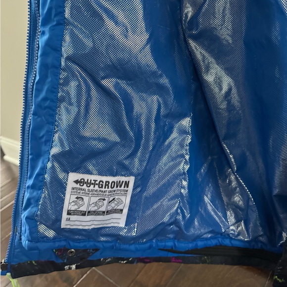 Boys Columbia Ski Jacket - Picture 5 of 6
